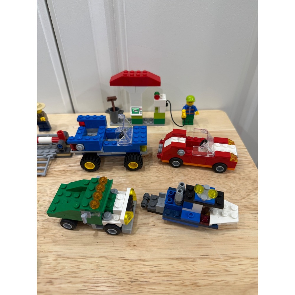 Bundle Lot of 6 LEGO Prebuilt Sets Cars Plane Trucks - Picture 6 of 8